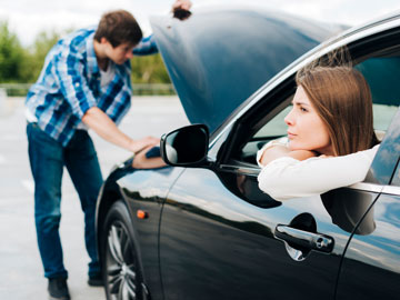 Eine Panne oder Schaden während der Fahrt? Wir haben stets einen Rat bei Autoankauf Duisburg